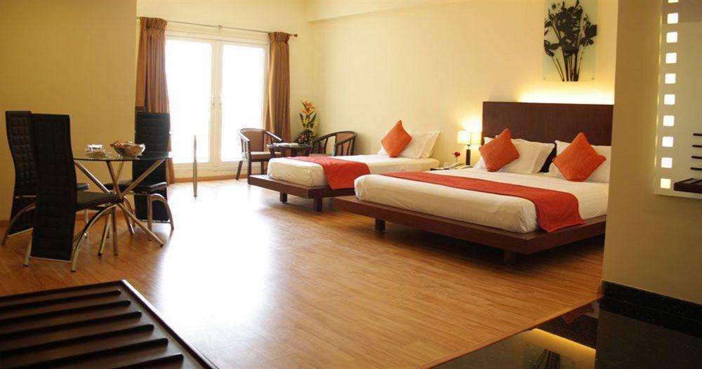 Hotel Atithi Puducherry Exterior foto