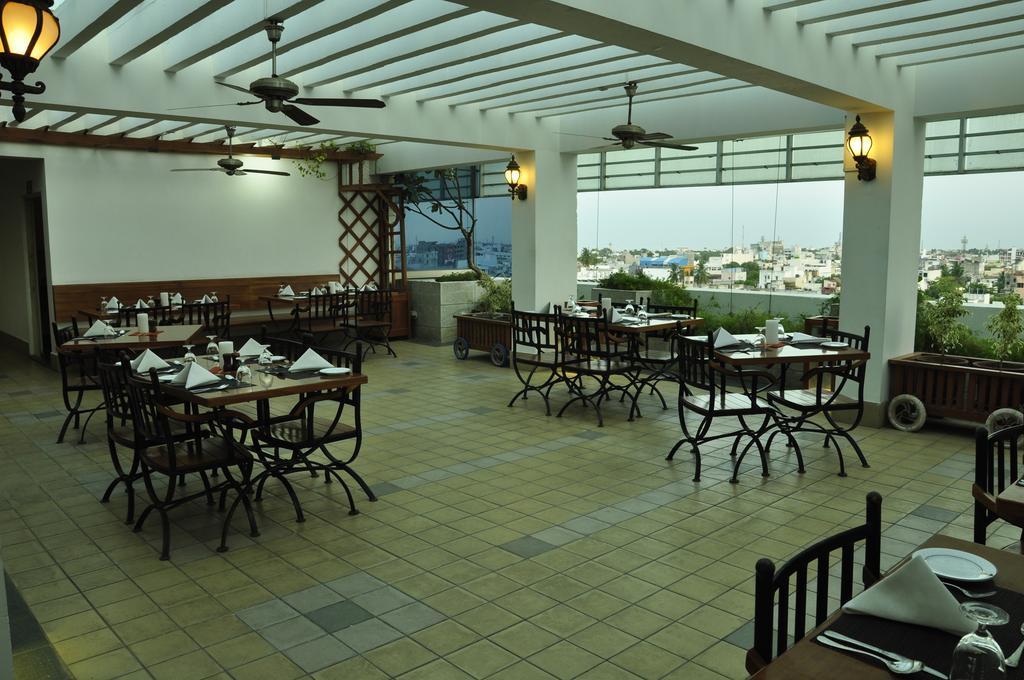 Hotel Atithi Puducherry Exterior foto