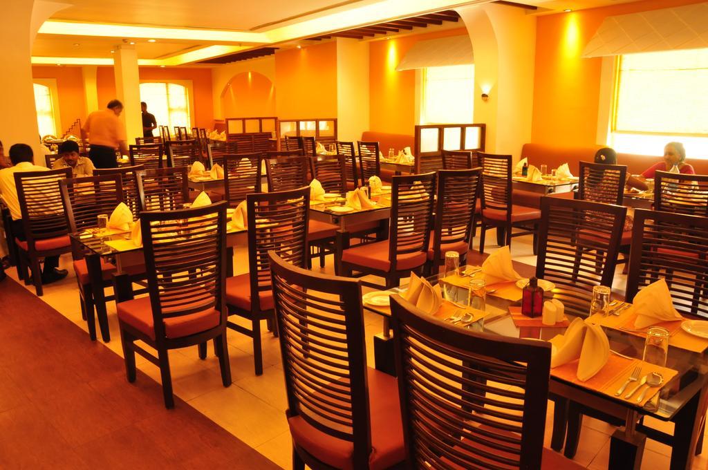 Hotel Atithi Puducherry Exterior foto