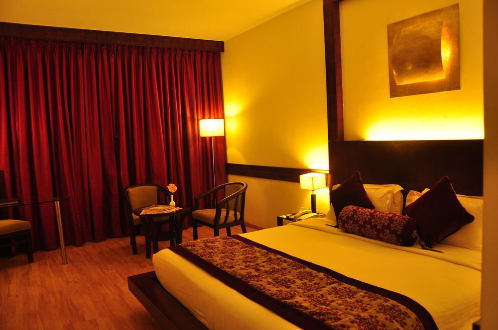 Hotel Atithi Puducherry Exterior foto