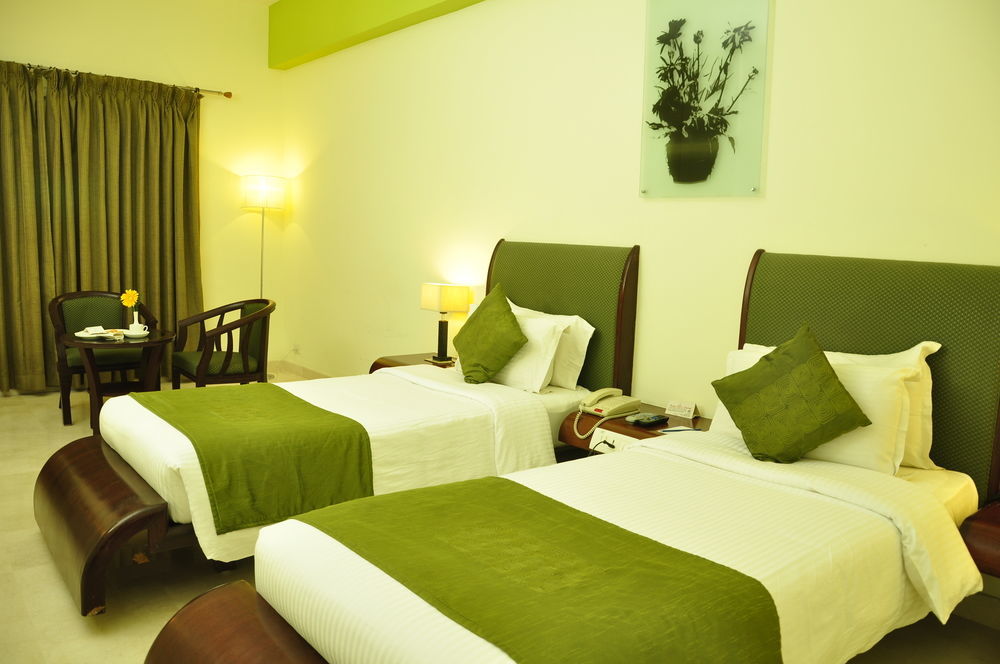 Hotel Atithi Puducherry Exterior foto