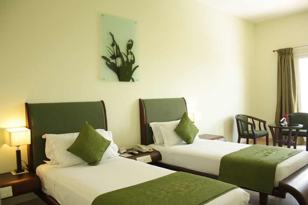 Hotel Atithi Puducherry Exterior foto