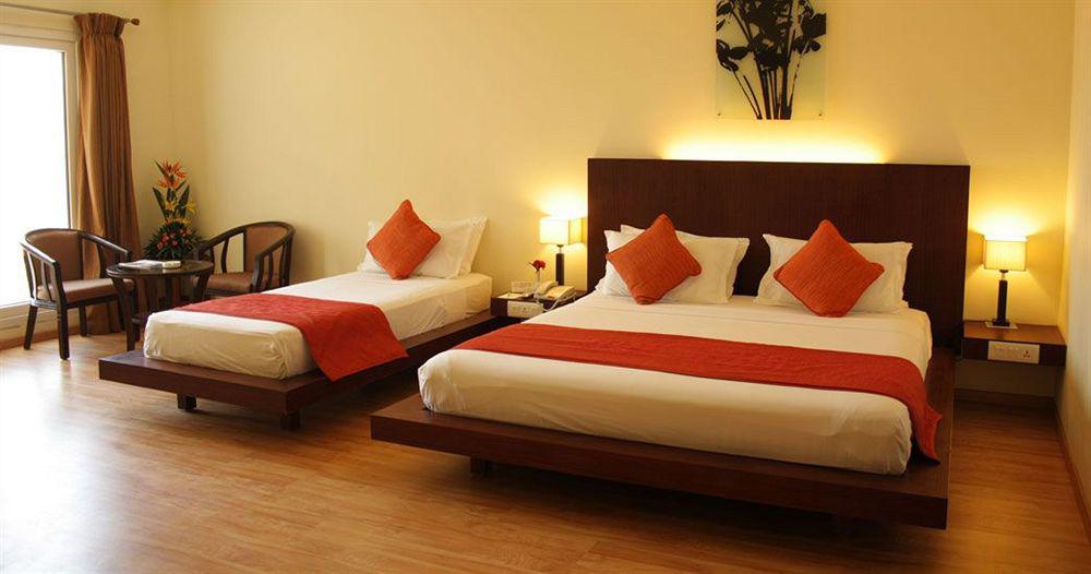 Hotel Atithi Puducherry Exterior foto
