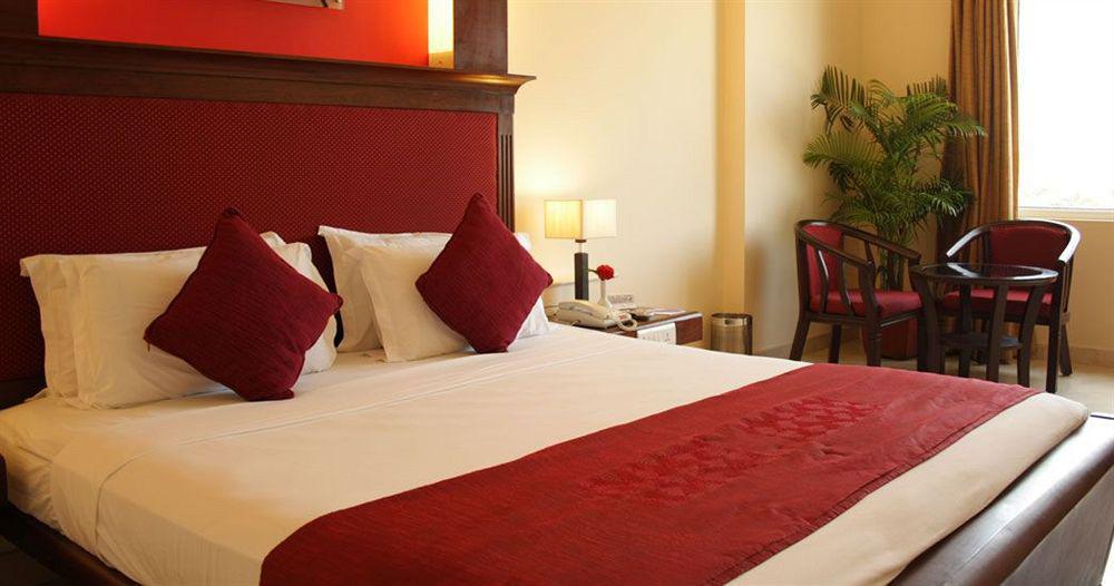 Hotel Atithi Puducherry Exterior foto